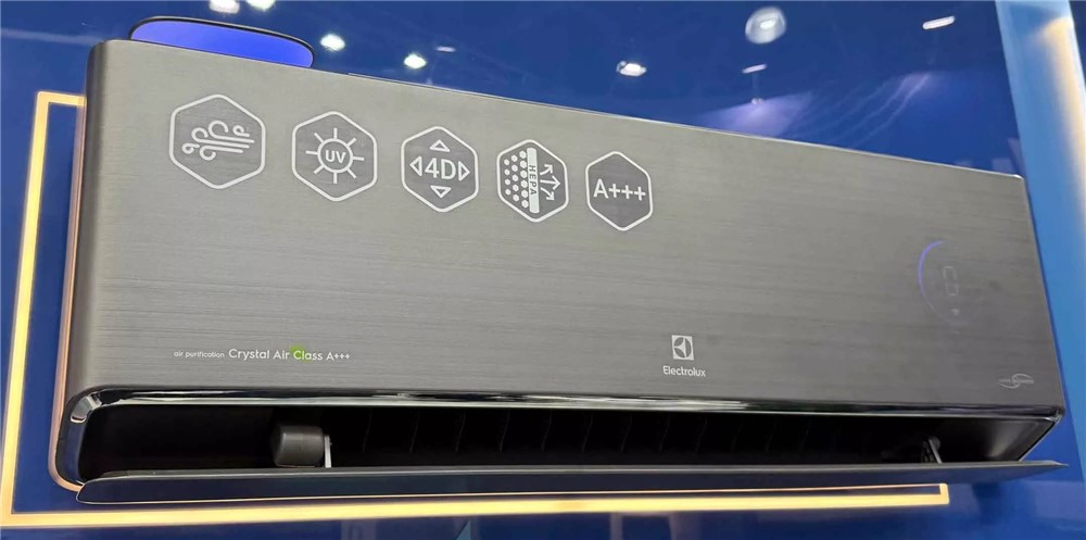 Кондиционер Electrolux Crystal Air EACS/I-10HFA/N8_V2 Кондиционер Electrolux Crystal Air EACS/I-10HFA/N8_V2
